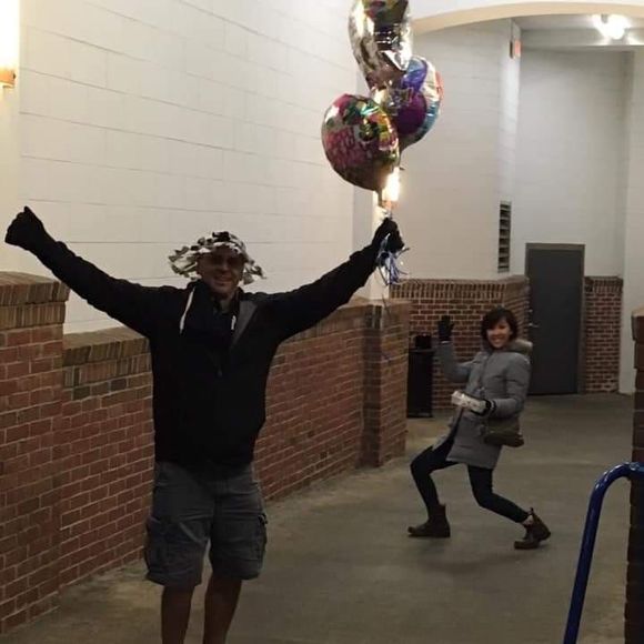 Meet your Posher, Yuwie - Picture 1 of 1